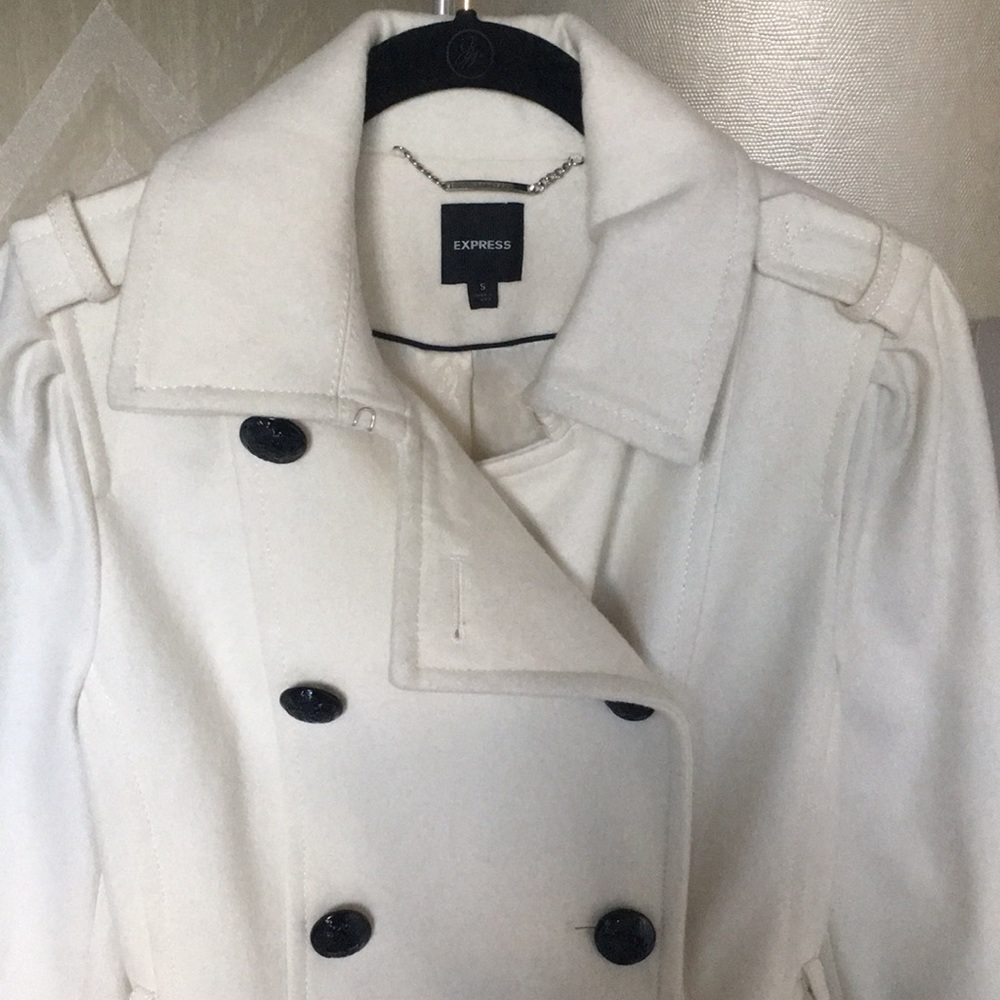 Express Coat - Picture 3 of 8